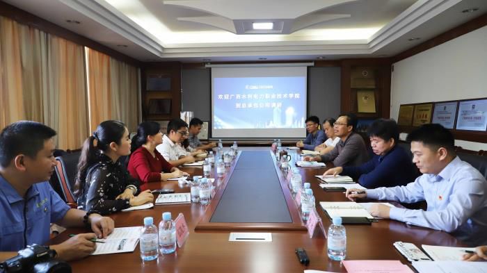 1573089670429930.jpg 1.2座谈会现场。李立云 摄700.JPG