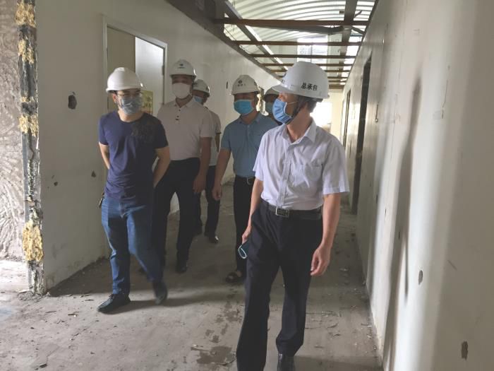 1589962235312798.jpg 2.1现场检查指导。熊国梁 摄700.jpg