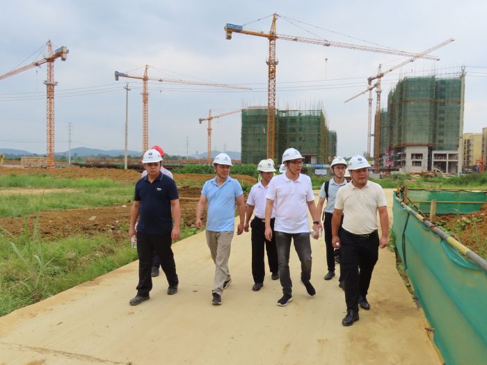 项目调研现场。黄一航 摄.jpg