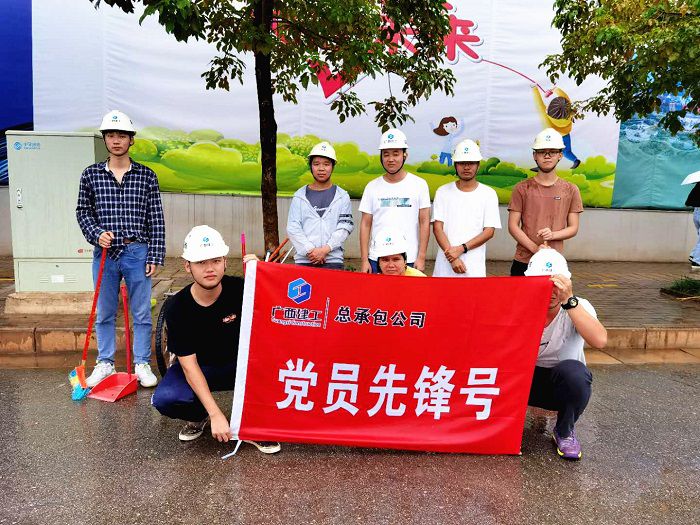 1597882764949582.jpg 志愿服务队合影。赖柳汀.jpg