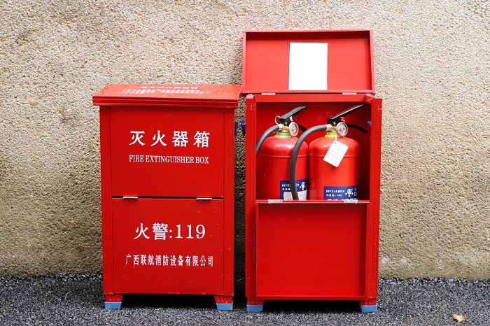 3.1灭火箱被放置到准确位置.JPG