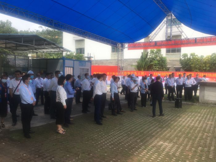 52视察现场。刘彩凤 摄.jpg