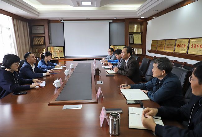 1606962615104868.jpg 会议现场.jpg