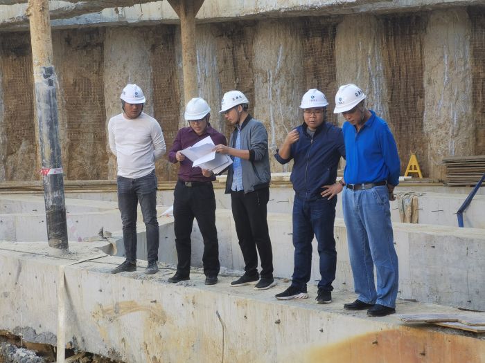 33检查指导现场。 卢铭浩 摄.jpg