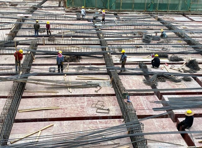 1607590503103934.jpg 10 贯彻落实“5+2” “白+黑”。张振海 摄.jpg