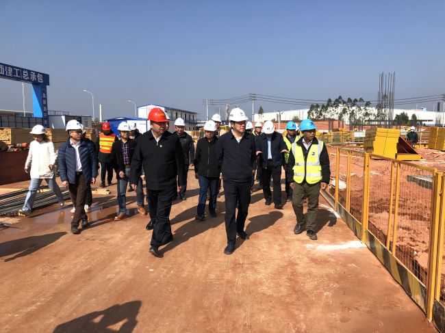 调研现场。祁建强 摄.jpg