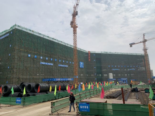 1609300058958274.jpg 封顶现场(修图).jpg