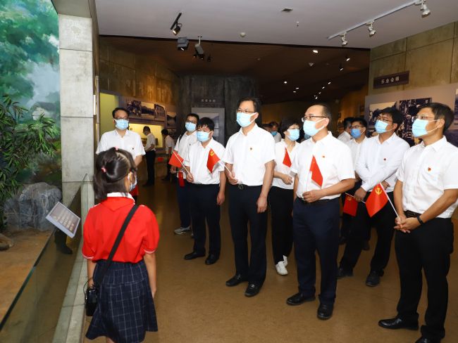 1626411061140838.jpg 参观现场(修图).jpg