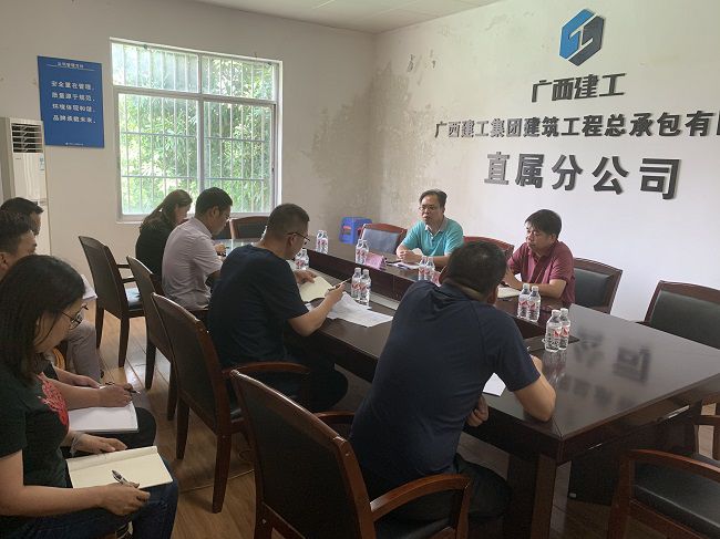 调研现场。杨桂峰 摄（修图）.jpg