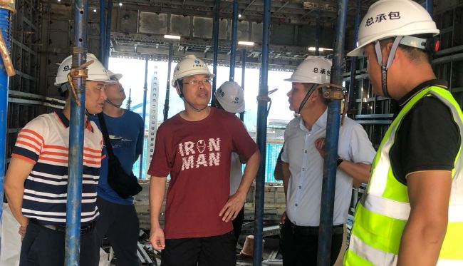 0.1检查现场。吴安华 摄1.jpg