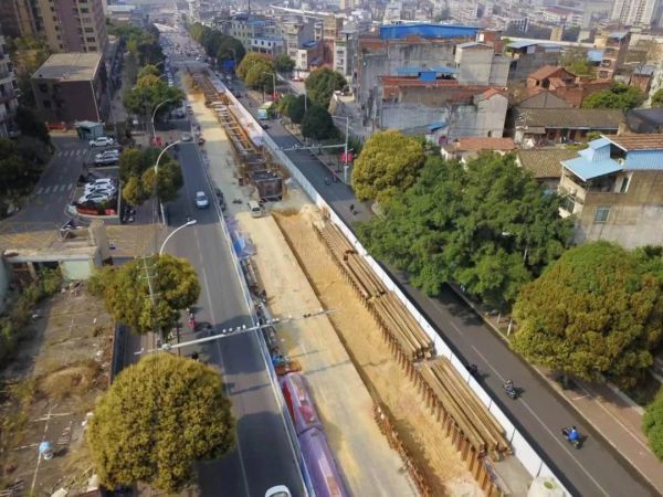 1635755577793419.jpg 望州路项目现场。廖卓政 摄(修图).jpg