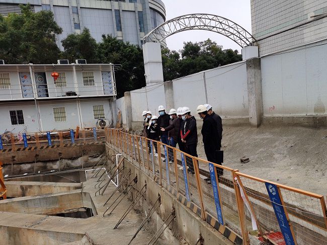 检查现场。莫光富 摄（修图）.jpg