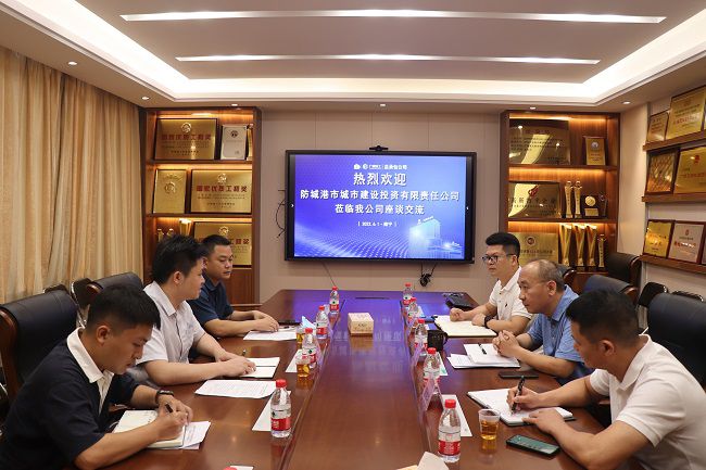 座谈会现场。周煜川 摄（修图）.jpg