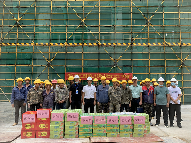 1658396623982329.png 送清凉现场。蔡怡灵 摄(修图).png