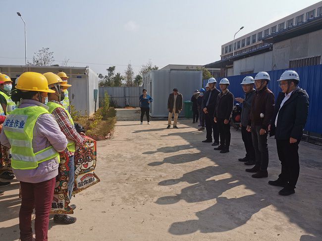 1674006897118044.jpg 慰问活动现场。王瑾贞 摄(修图).jpg