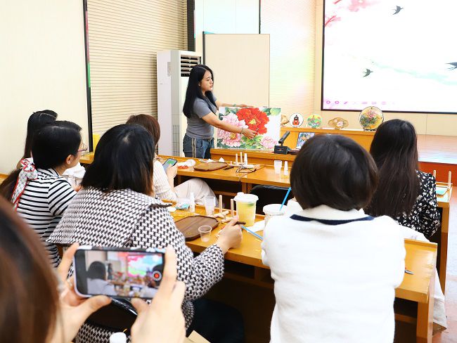 1678667301118681.jpg 老师讲解制作方法(修图)1.jpg