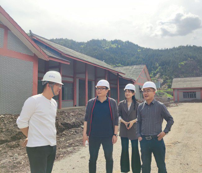 检查现场。班华朋 摄（修图）.jpg