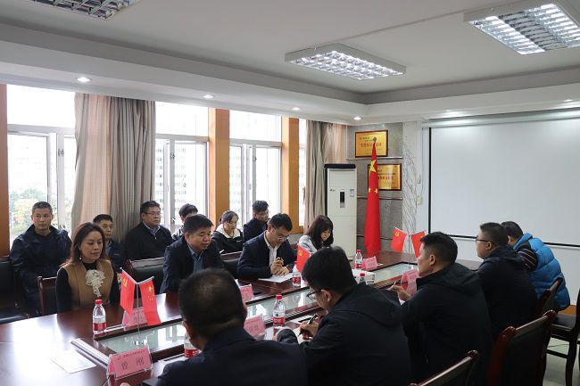 岑廷义宣贯人事任免决定。杨明皓 摄（修图）.jpg