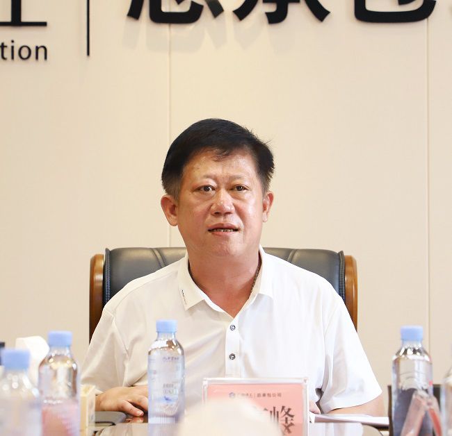 1746750589779305.jpg 牙高峰讲话 修图1.jpg