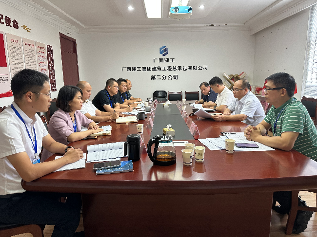 1758848671763125.png 调研会现场。王莹摄(修图).png